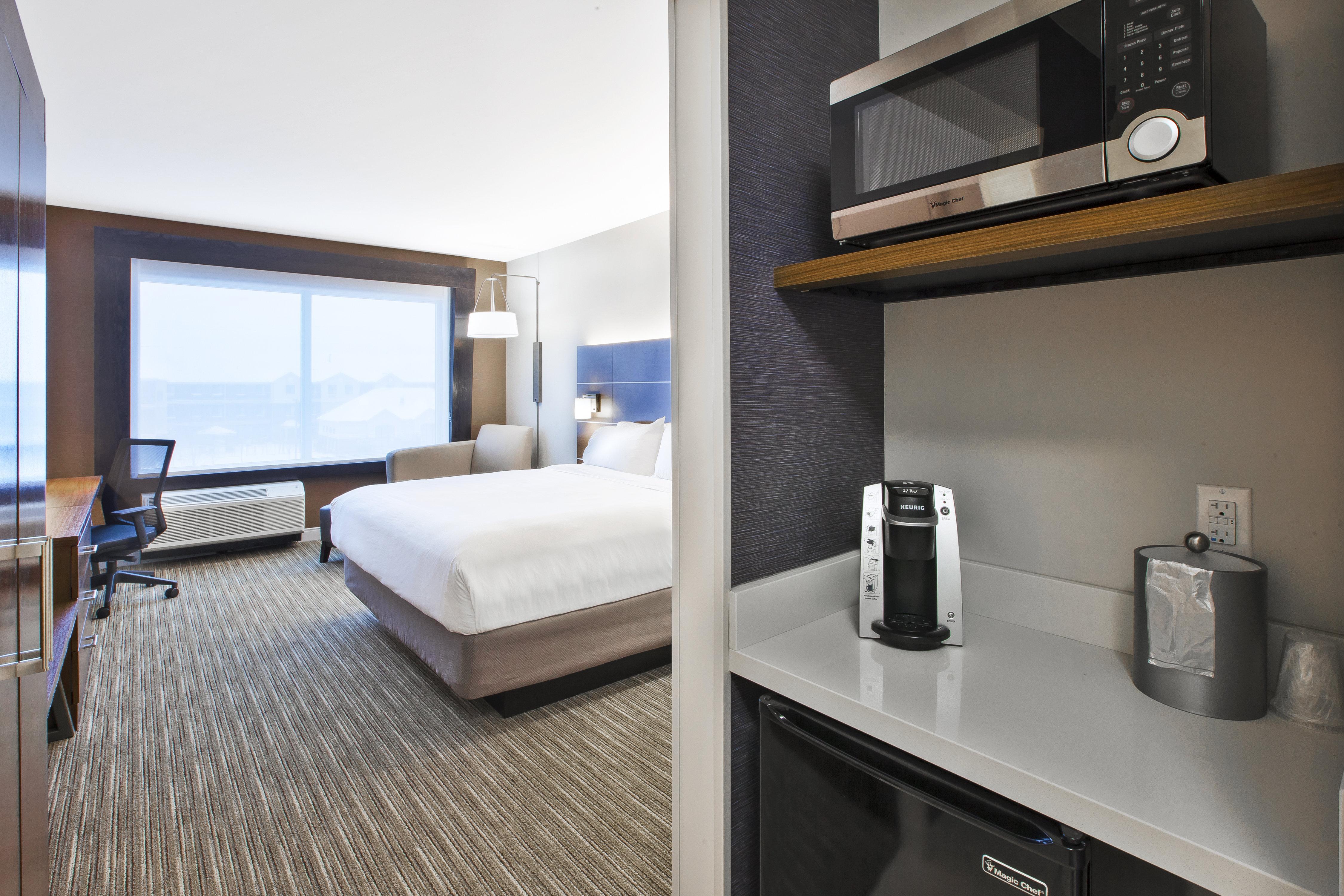Holiday Inn Express & Suites Okemos - University Area By Ihg Zewnętrze zdjęcie